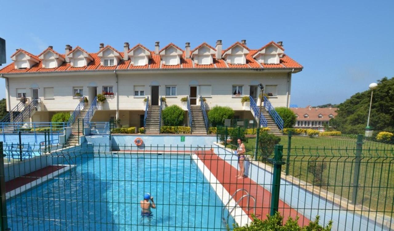 Ria De Ajo Appartement *